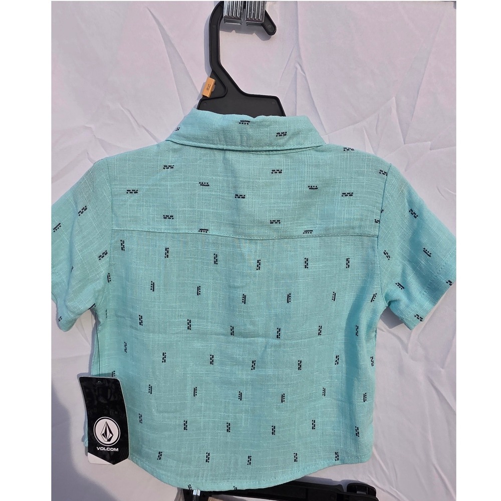 Volcom Toddler Boys 2-Piece Set Aqua Button Down Shirt and Khaki Shorts NEW - Picture 4 of 13